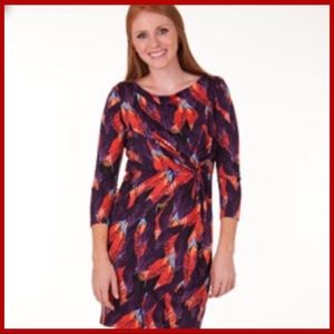 🌷🌷Feather Print in Muted Colors, 3/4 sleeves